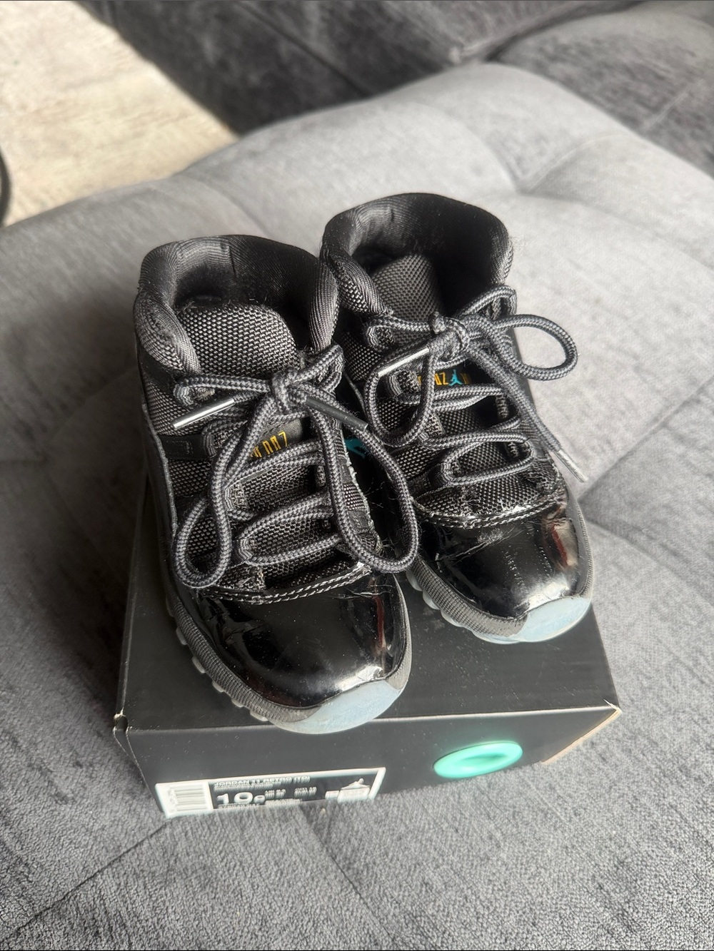 Jordan Kids Black Patent High-Top Sneakers
